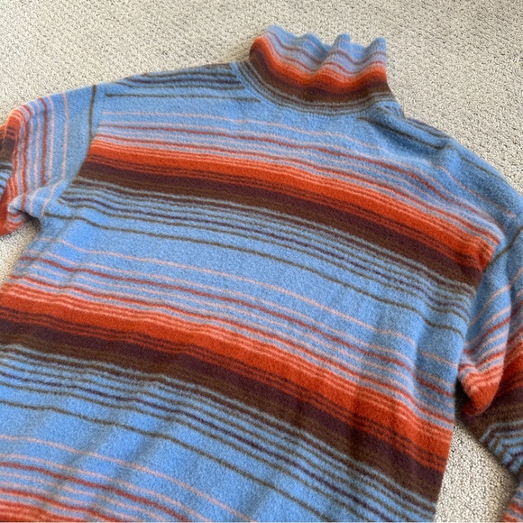 Aritzia Wilfred Free Striped Hush Knit Turtleneck Sweater - Picture 2 of 7